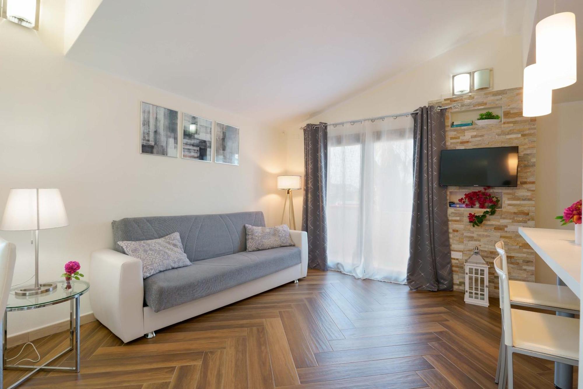 Exclusive Use Swimming Pool Available From June To September Cagliari Exterior foto
